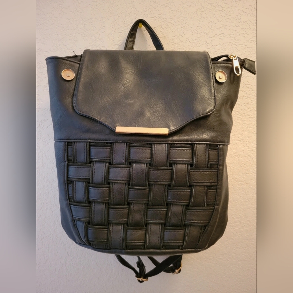 Black Vintage Backpack Purse